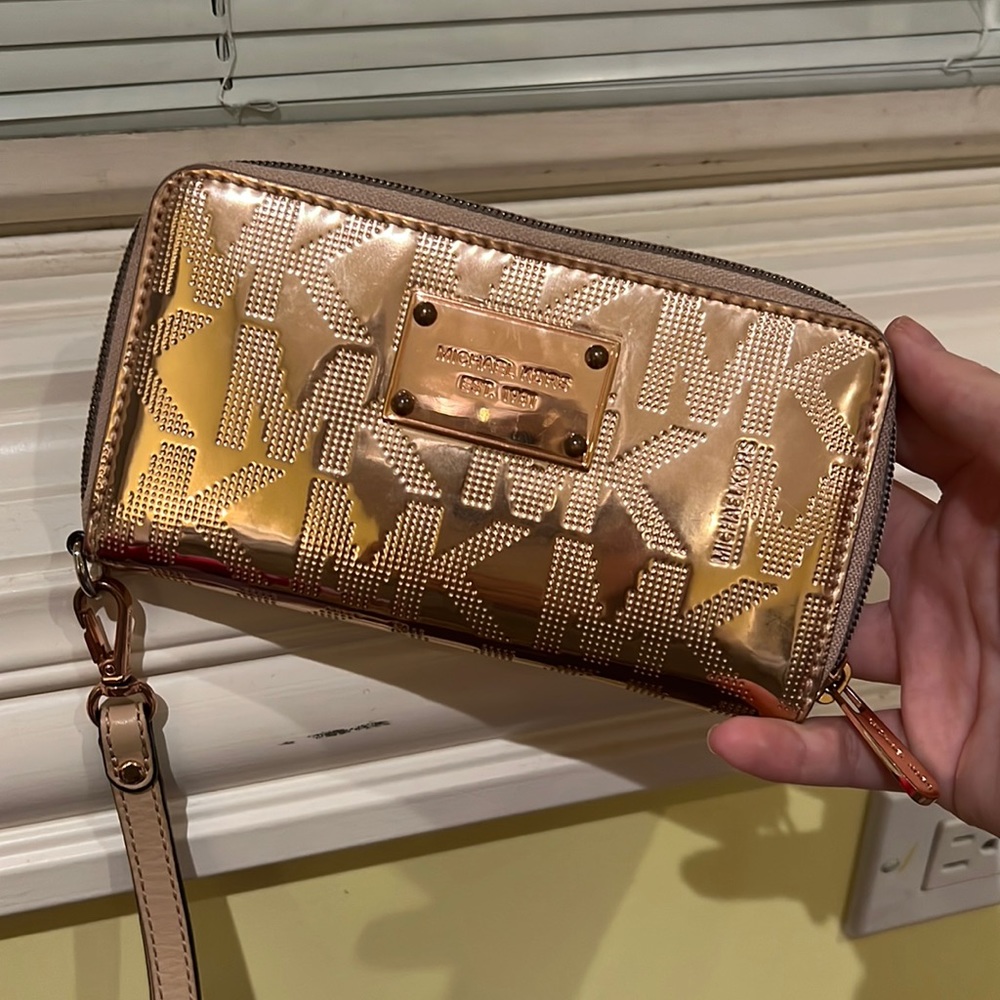 Lightly used Michael Kors wallet